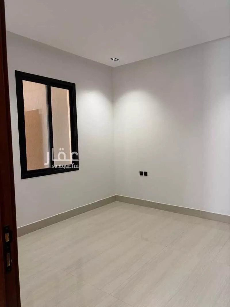 فيلا 6 غرف في العريجاء الغربية 3