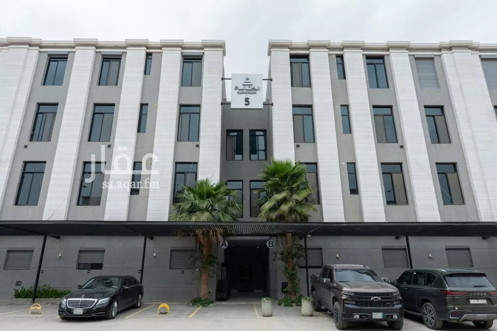 3 bedroom apartment in Al Qairawan 1