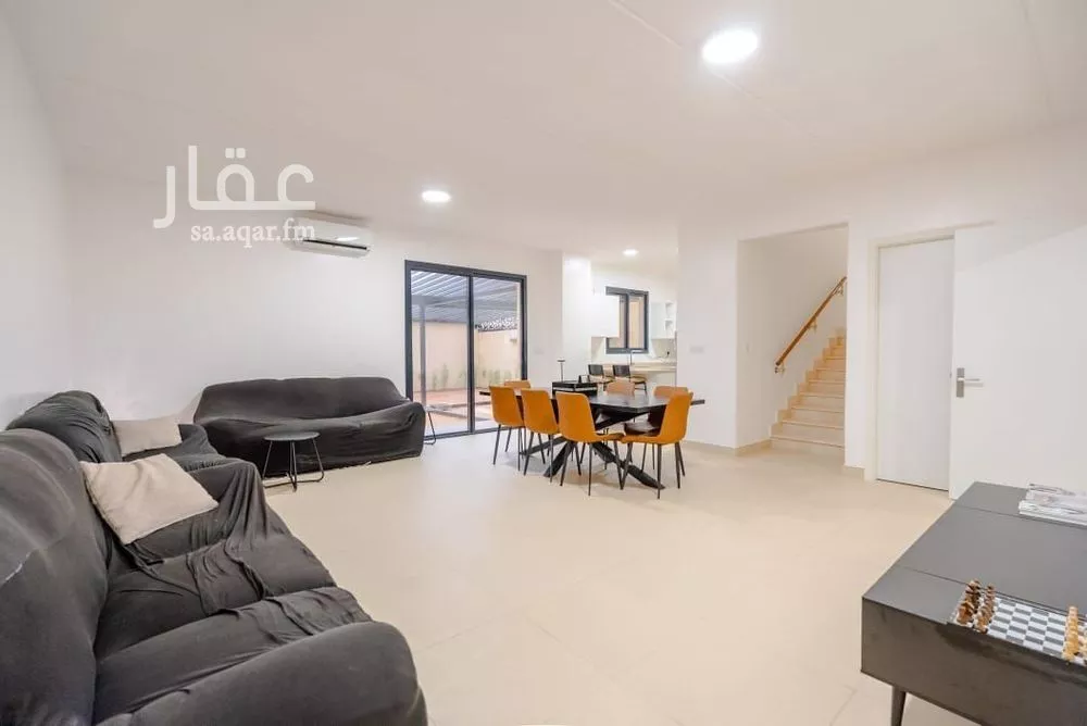 3 bedroom villa in Riyadh 4