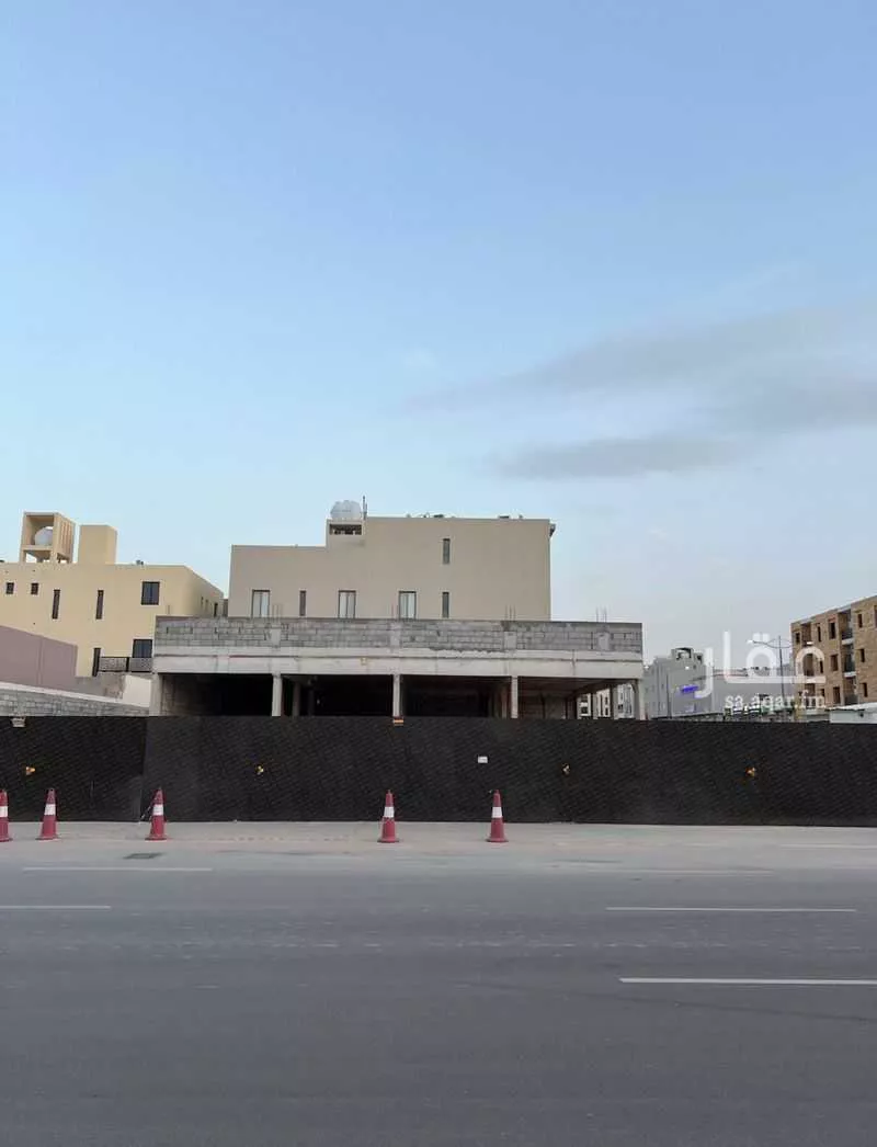 محل 1050 م² في النرجس 2