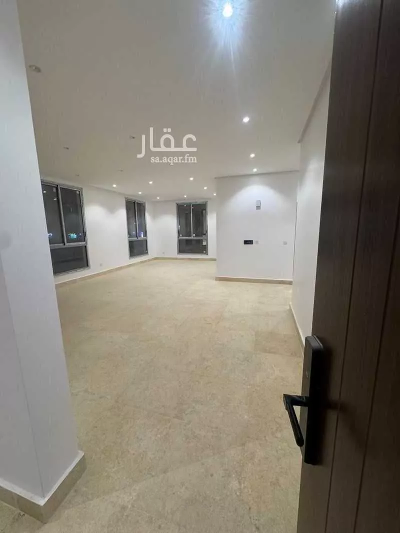 3 bedroom apartment in Al Hamdaniyah, Jeddah 4