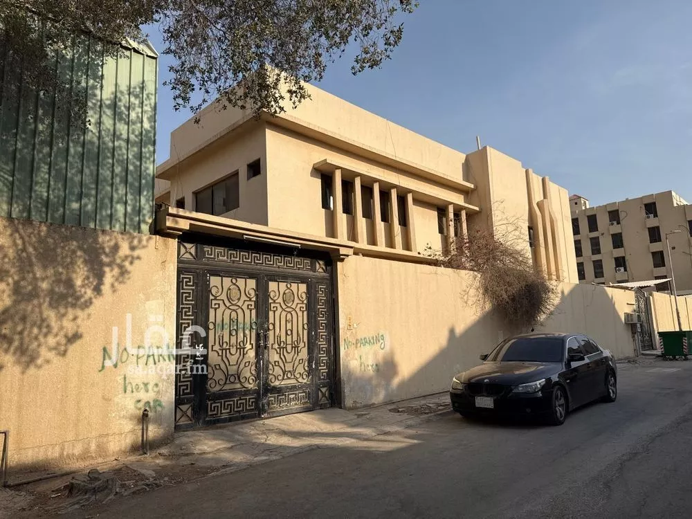 5 bedroom villa in Al Mutamarat, Riyadh 4