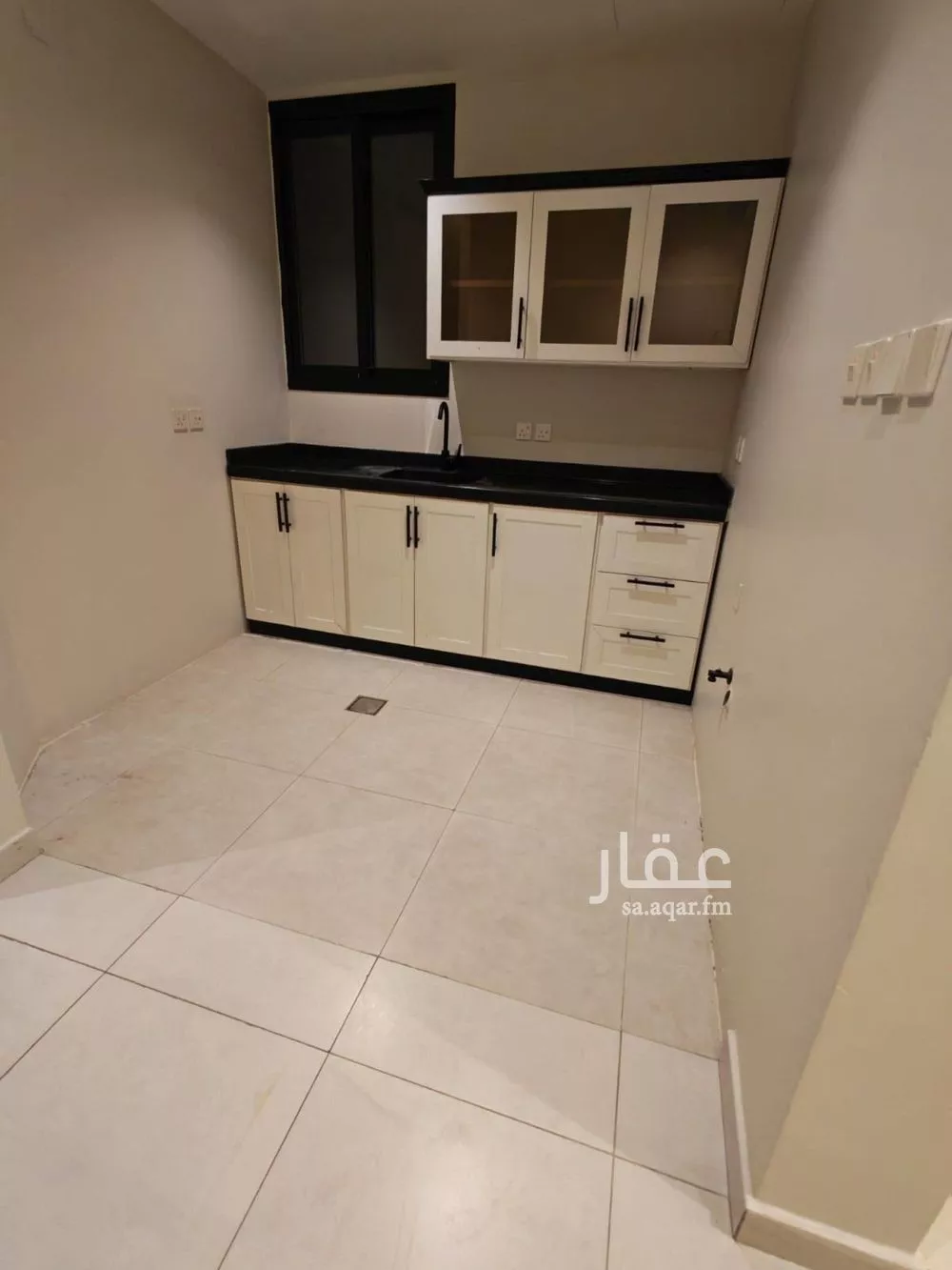 شقة 2 غرف في العارض 5