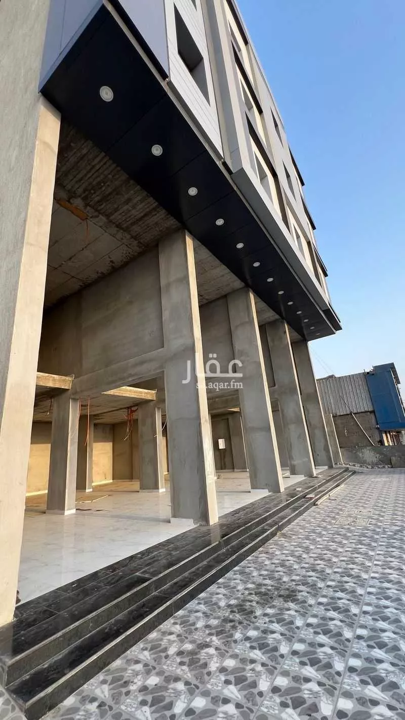 عمارة 780 م² في الفضيلة 4