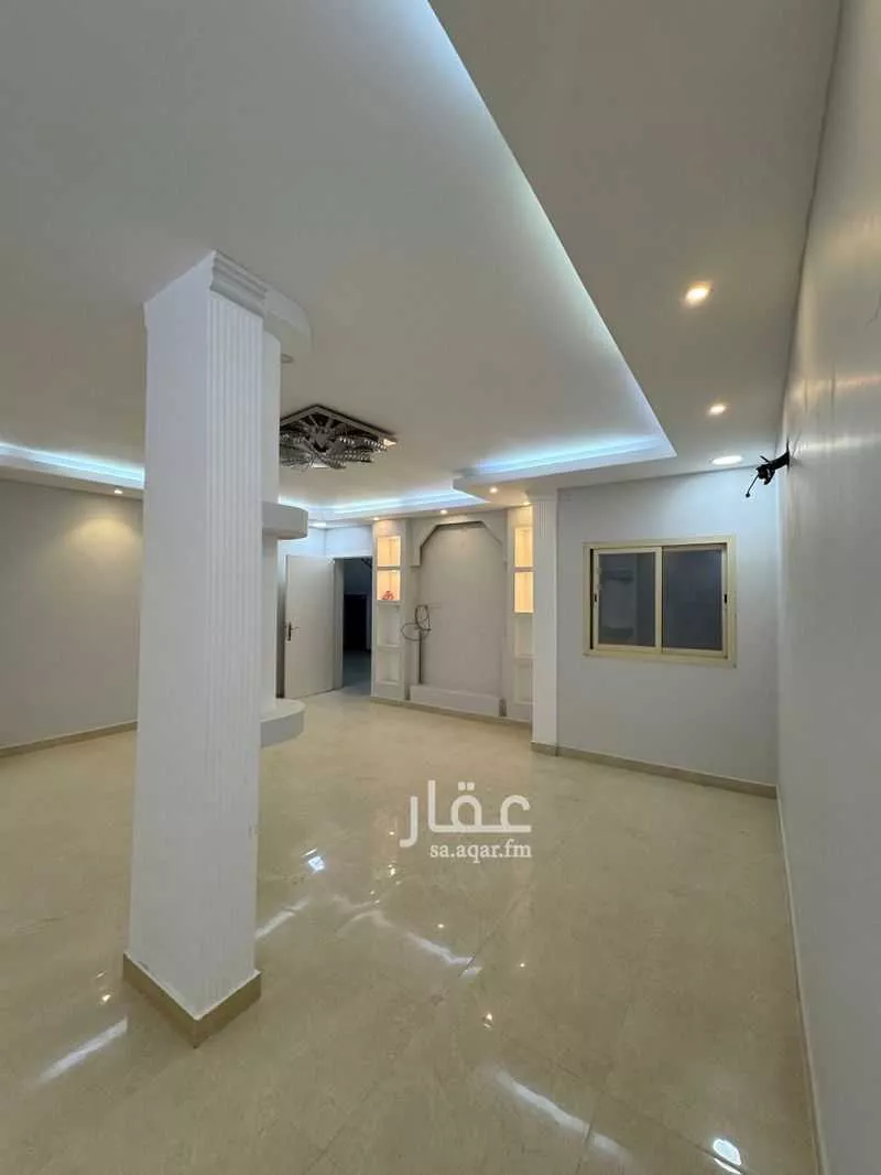 فيلا 6 غرف في طيبة 1