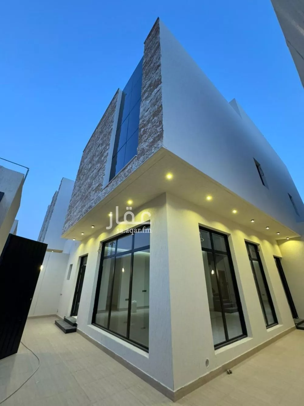 فيلا 5 غرف في النرجس 1