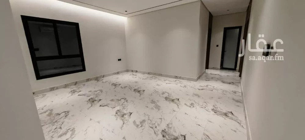 شقة 5 غرف في الحمرا 2