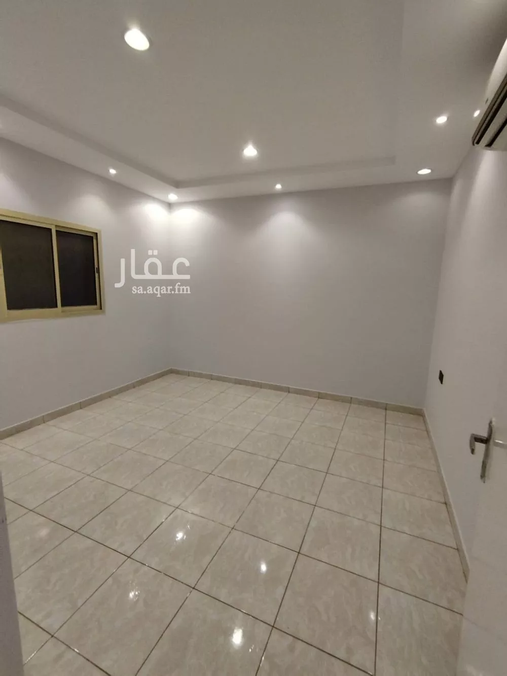 شقة 1 غرف في العقيق 4