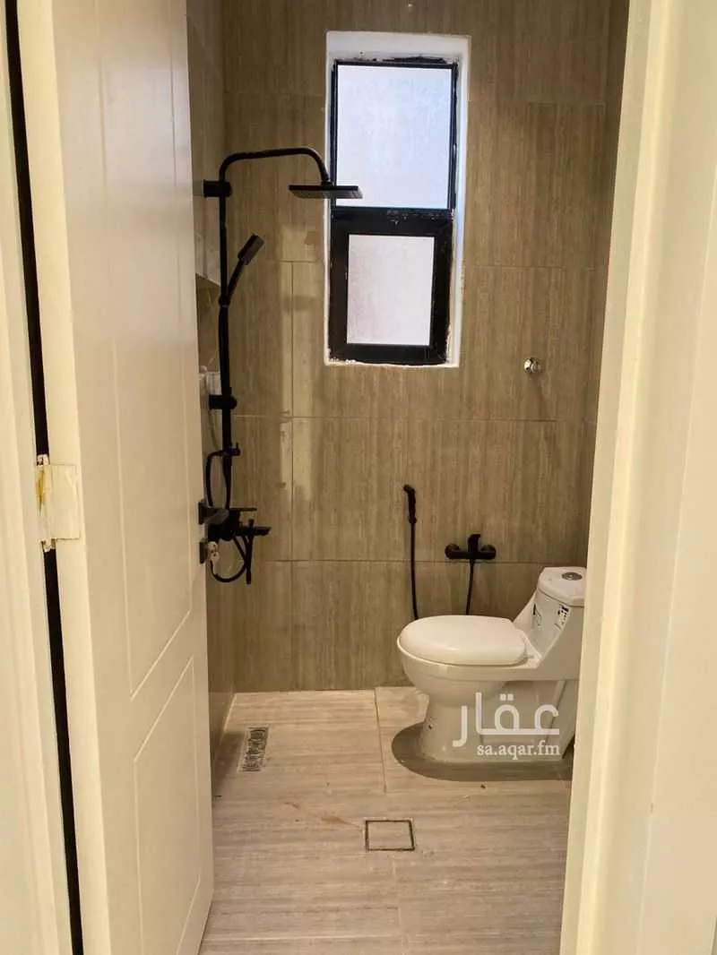 فيلا 6 غرف في الجنادرية 2