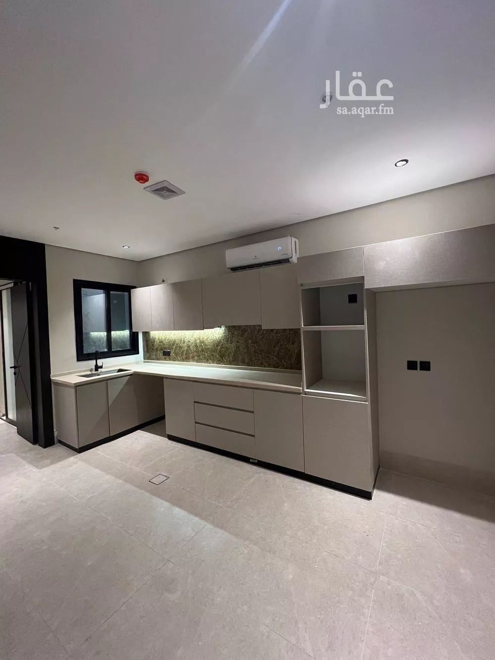 5 bedroom apartment in Dahiat King Fahd 2