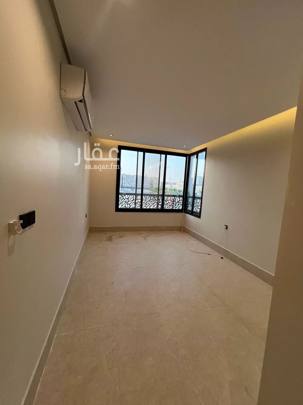 شقة 5 غرف في الحمرا 3