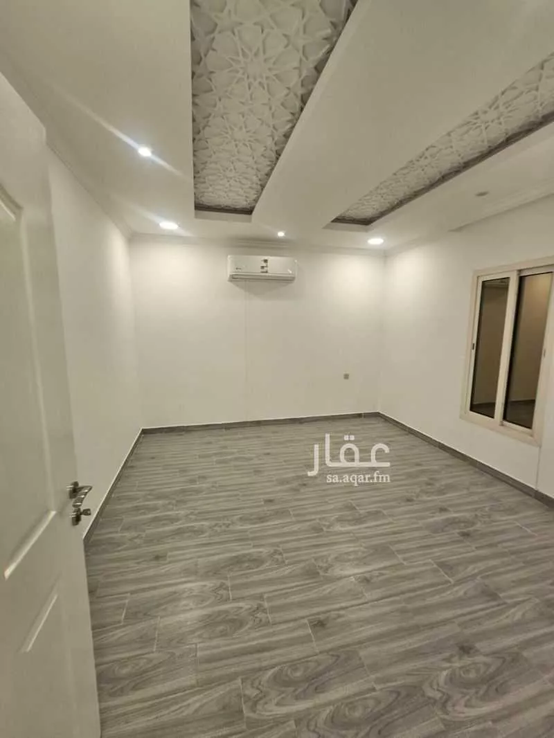 5 bedroom apartment in Ash Shulah 4