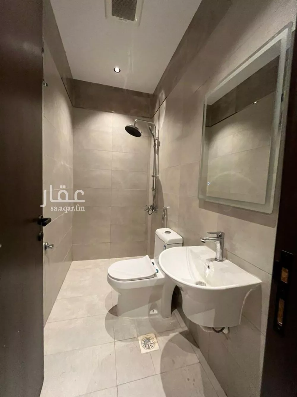 4 bedroom apartment in Um Hableen, Jeddah 9