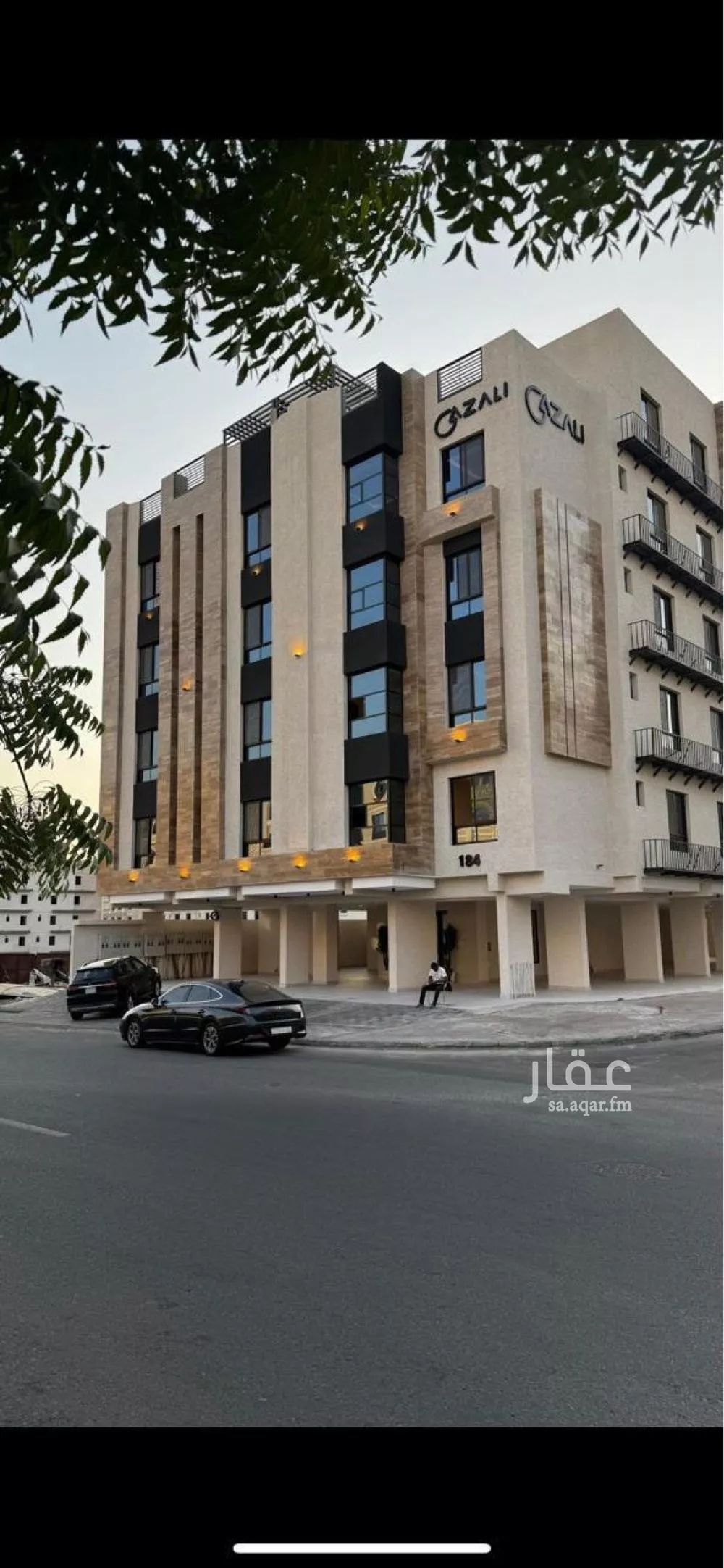 شقة 4 غرف في الواحة 1