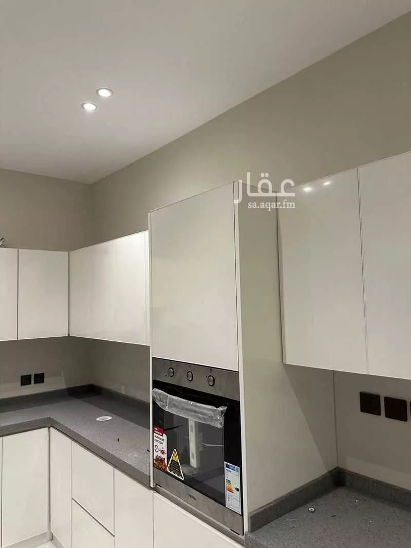 5 bedroom apartment in Al Hamra, Eastern Province 5