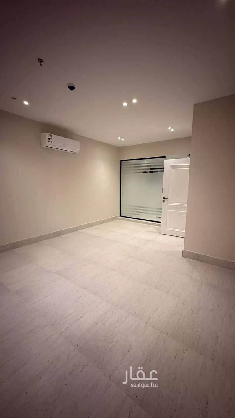 5 bedroom apartment in Al Hamra, Eastern Province 9