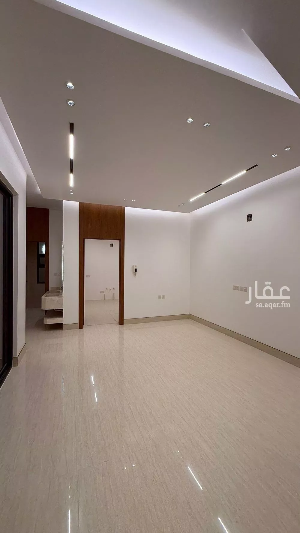 6 bedroom villa in Al Mahdiyyah 3