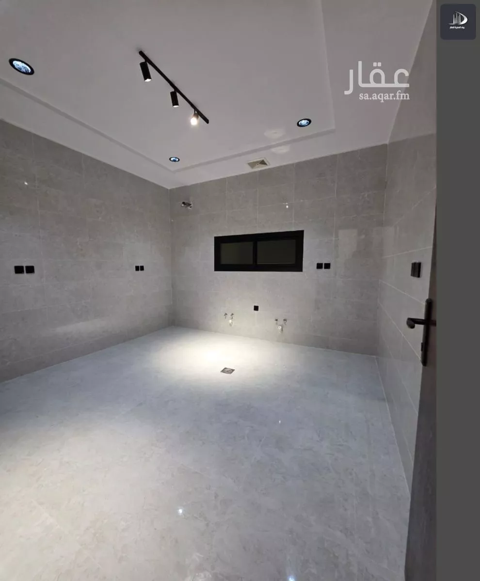 9 bedroom villa in Al Rahmaniyyah 2