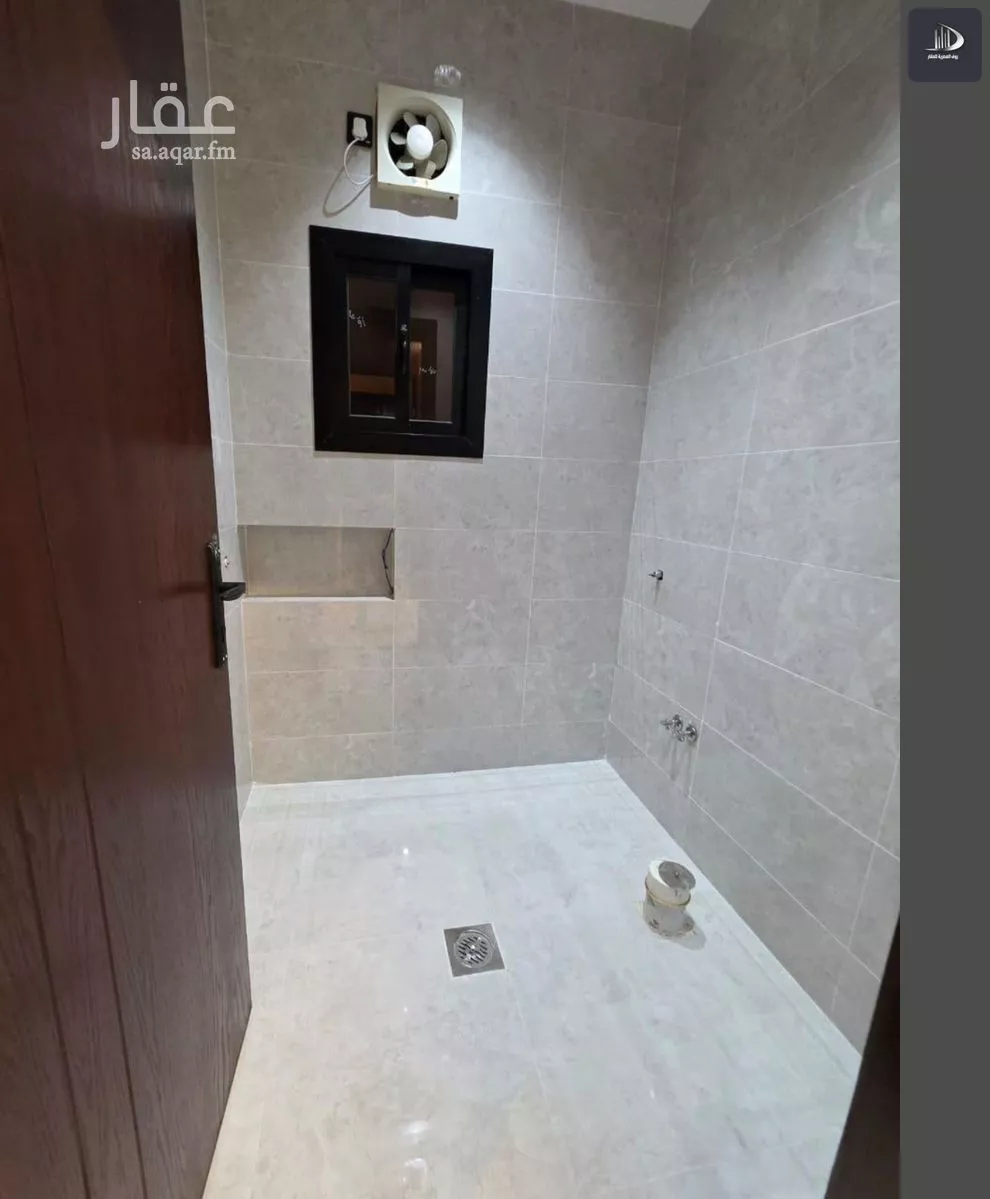 فيلا 8 غرف في الفروسية 4