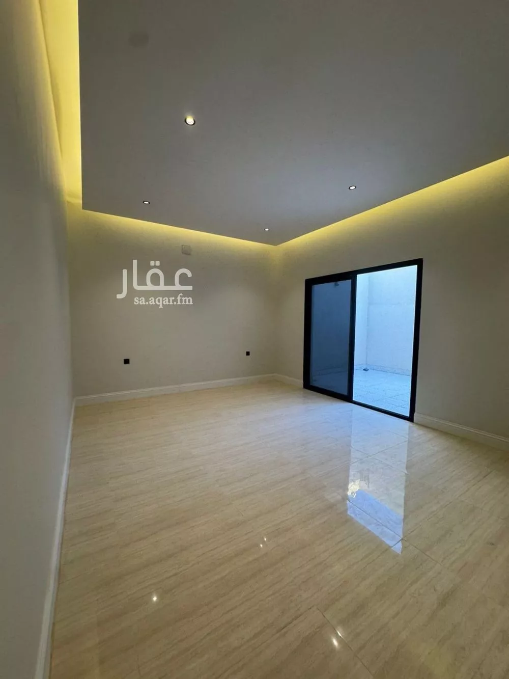 5 bedroom villa in Al Aridh, Riyadh 10