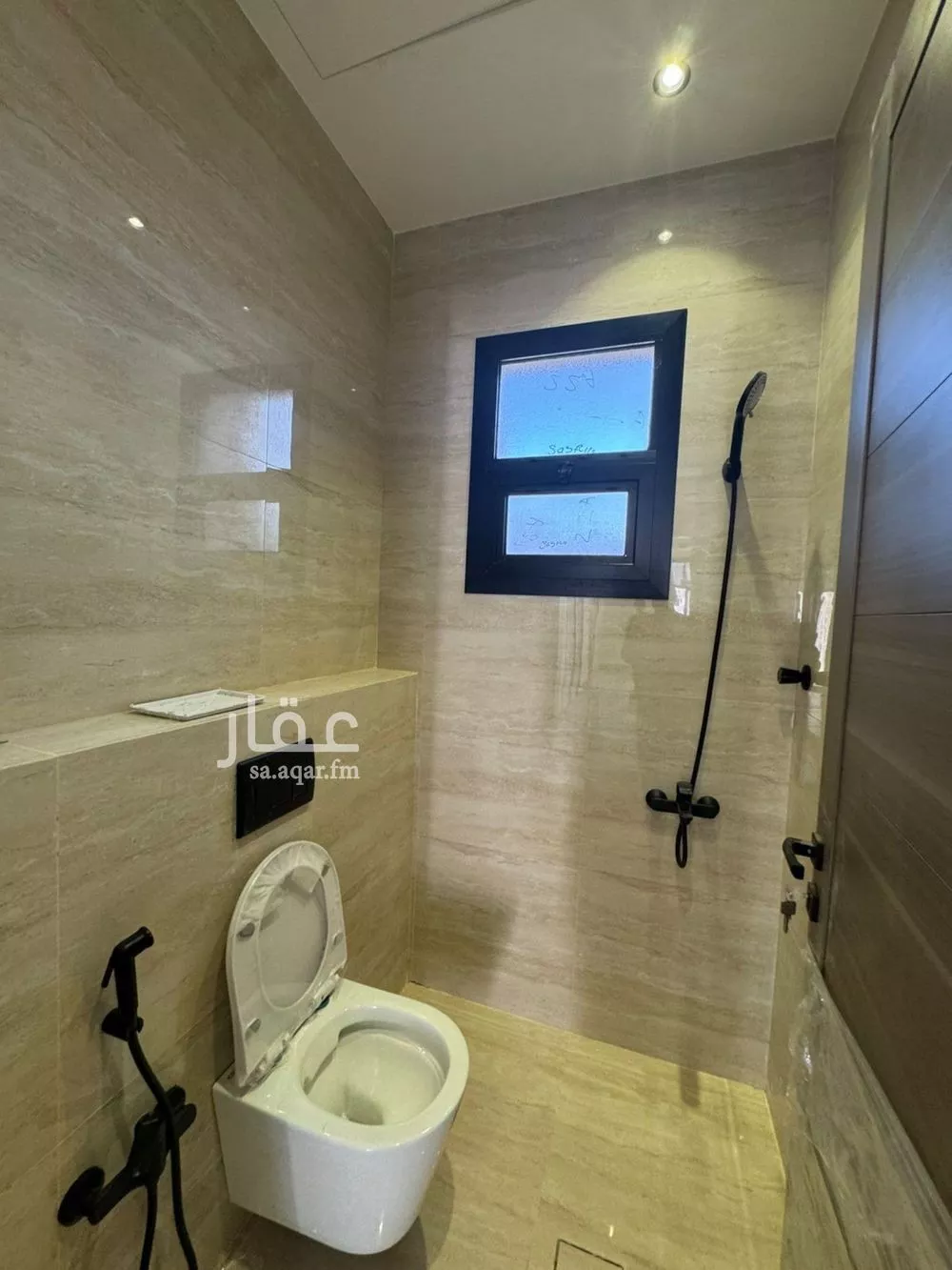 فيلا 7 غرف في النرجس 3