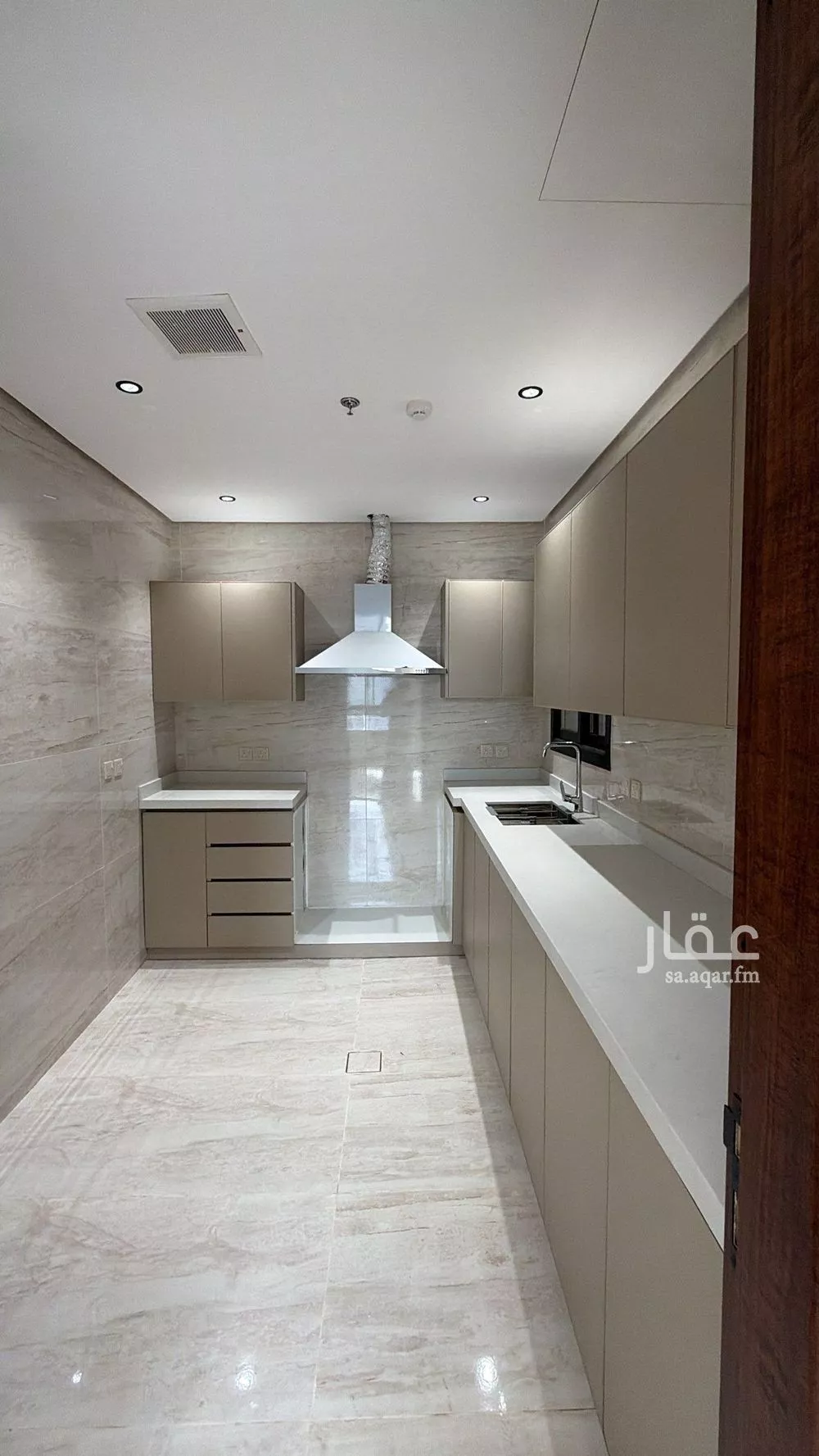 شقة 3 غرف في العارض 4