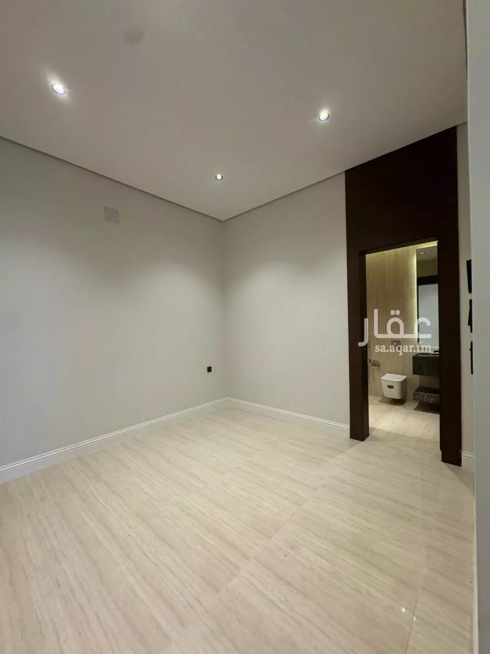 5 bedroom villa in Al Aridh, Riyadh 16