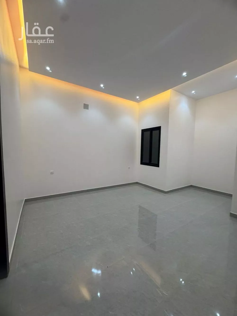 دور 4 غرف في العارض 4