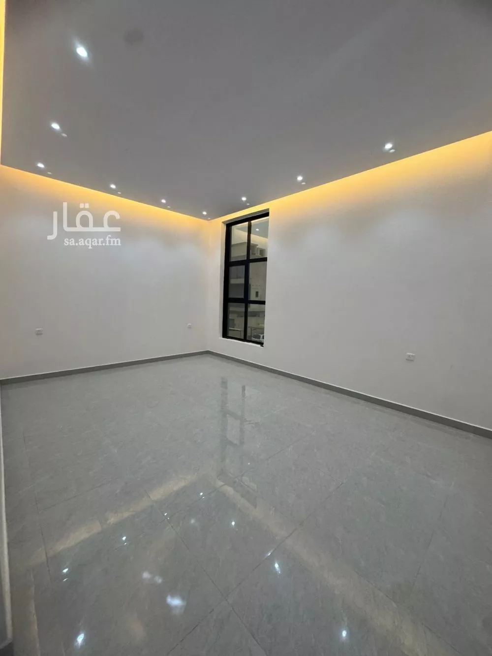 دور 4 غرف في العارض 4