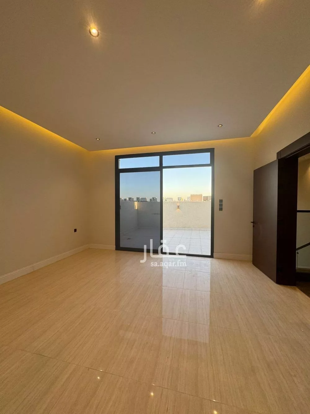 5 bedroom villa in Al Aridh, Riyadh 15