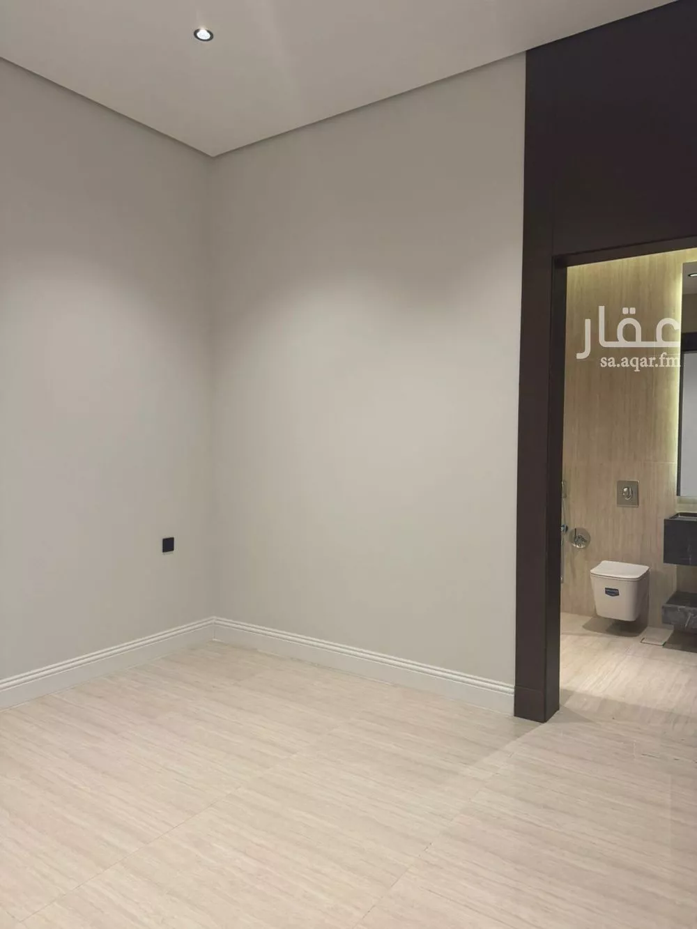 5 bedroom villa in Al Aridh, Riyadh 13