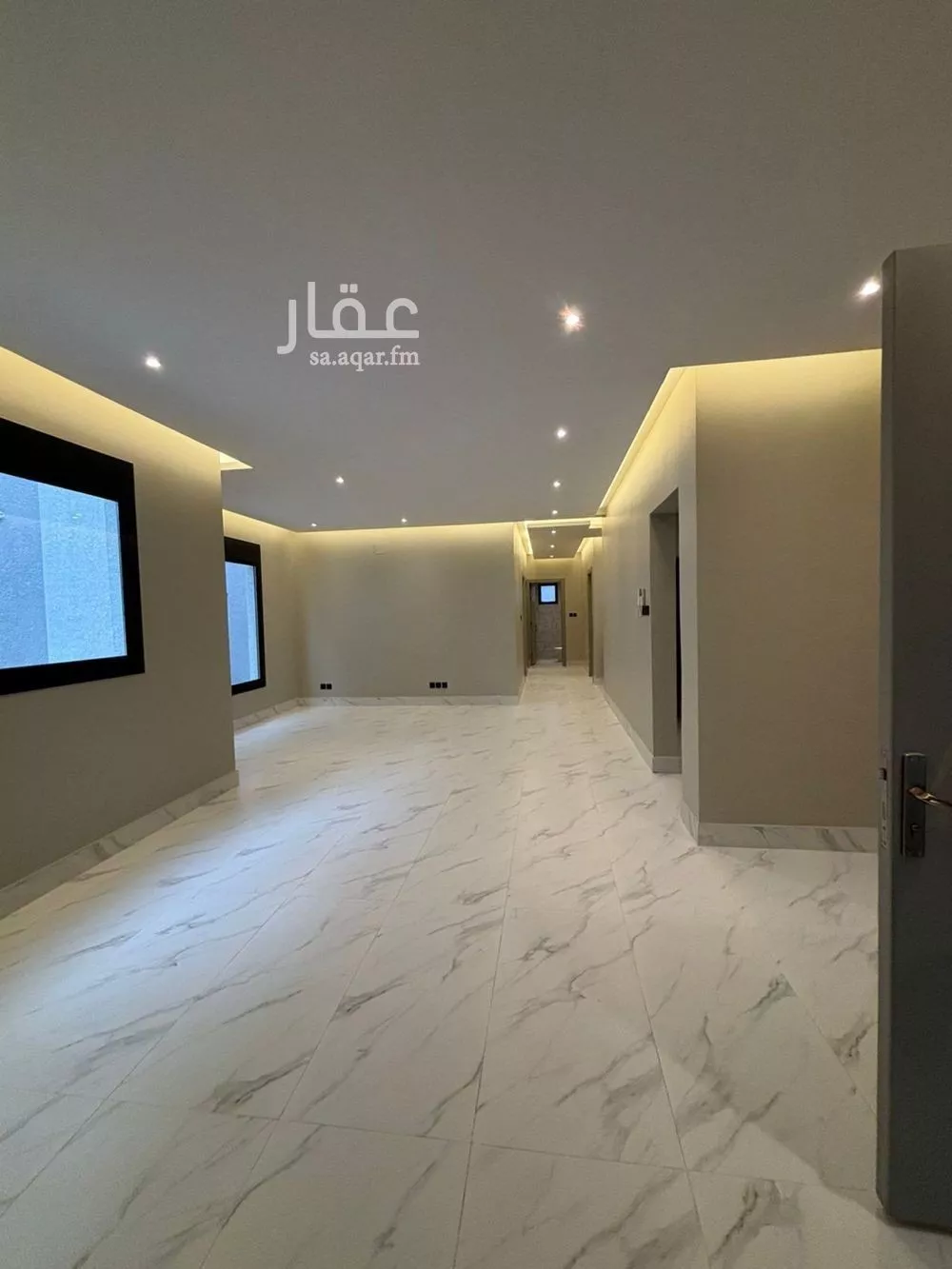 دور 4 غرف في العارض 4