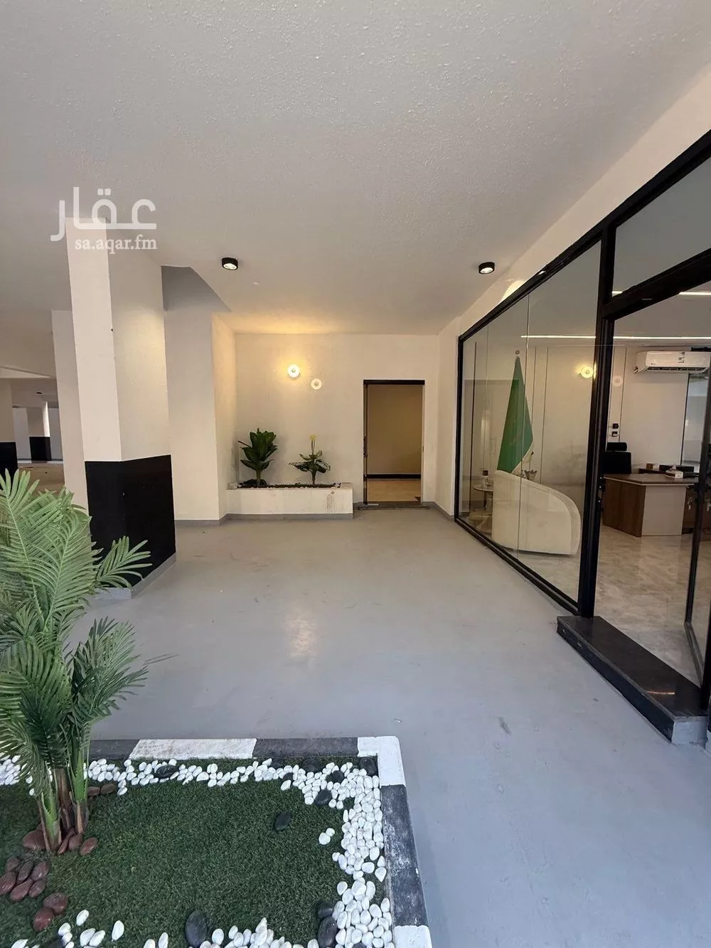 شقة 3 غرف في الحمرا 4