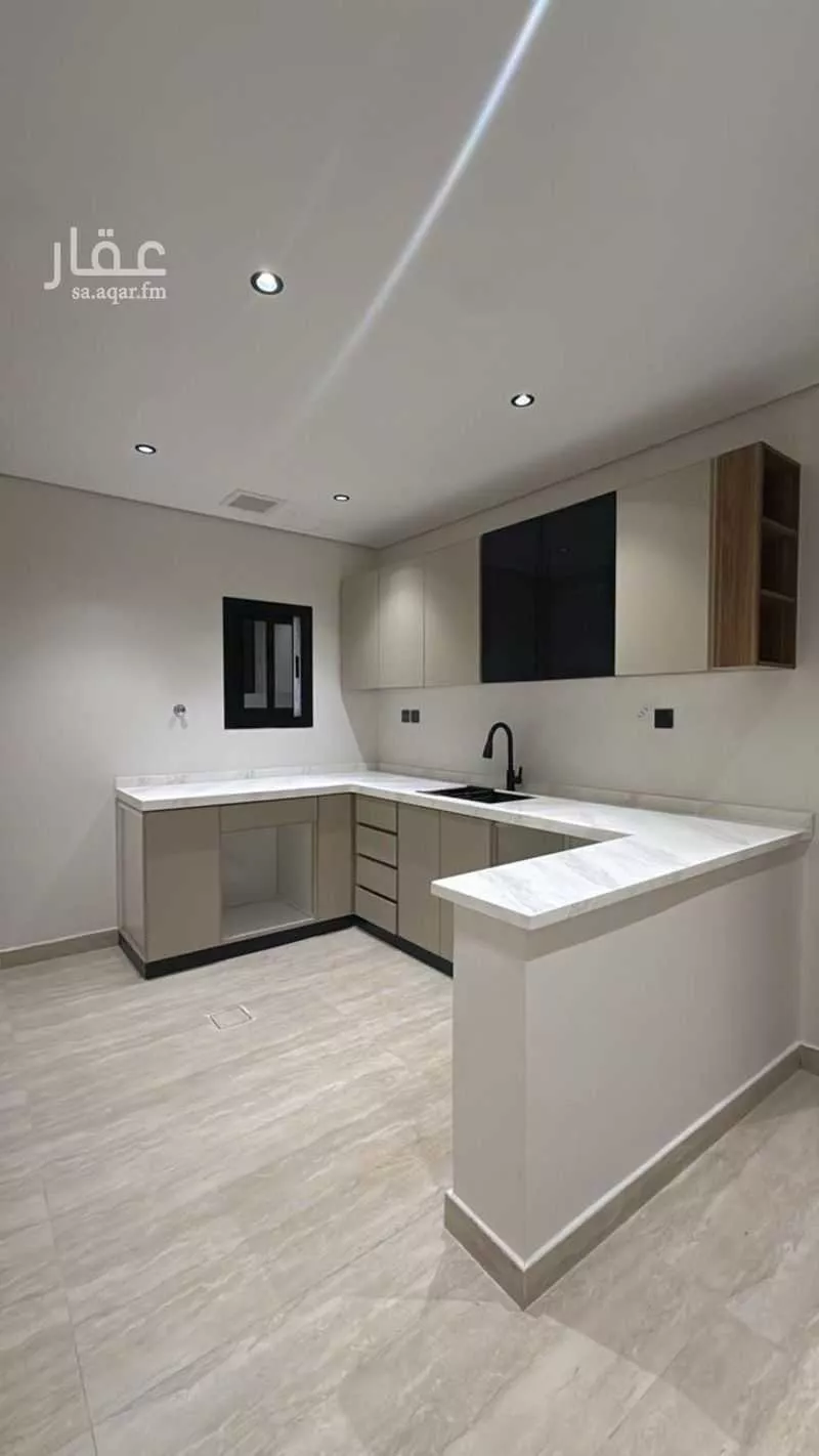 4 bedroom apartment in Al Marwa 5