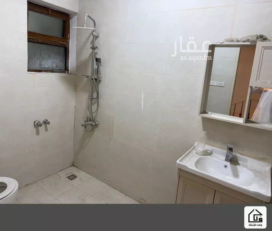 5 bedroom villa in Ar Rakah Al Janubiyah, Eastern Province 13