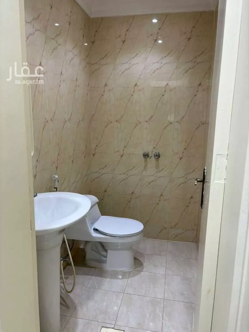 7 bedroom villa in Ar Rakah Al Janubiyah, Eastern Province 7
