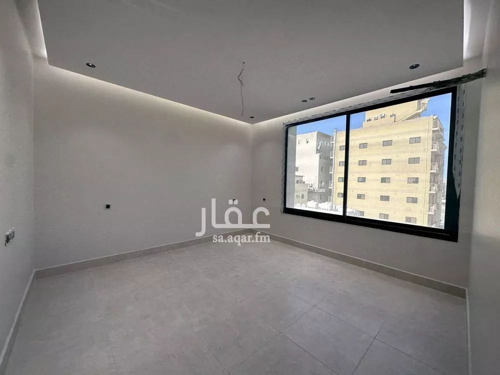 شقة 4 غرف في النعيم 4