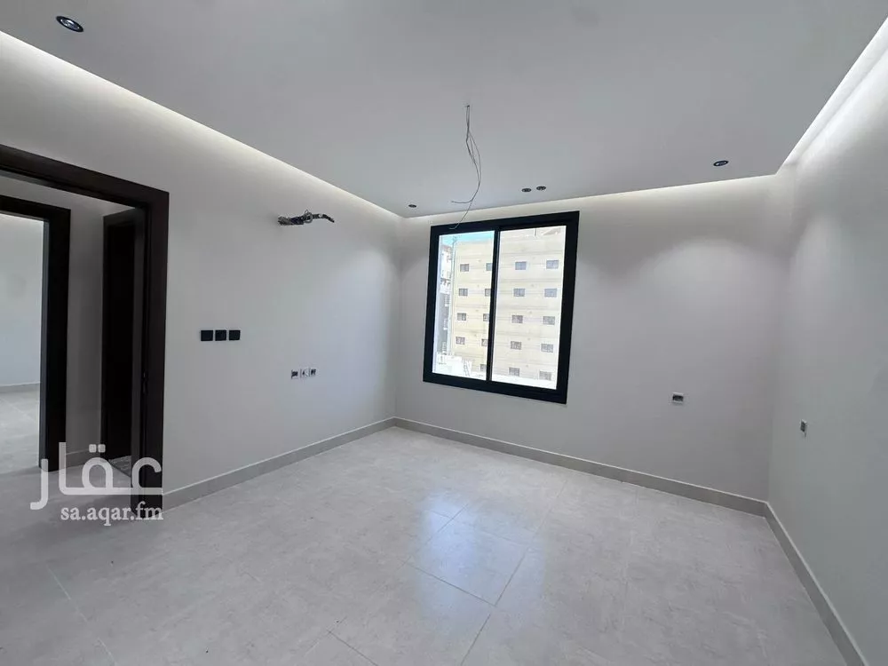 شقة 4 غرف في النعيم 1