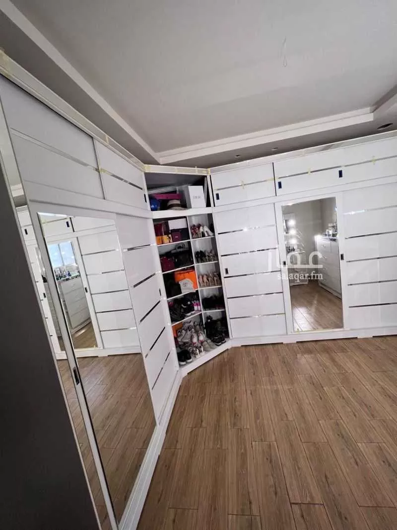 شقة 4 غرف في إشبيلية 3