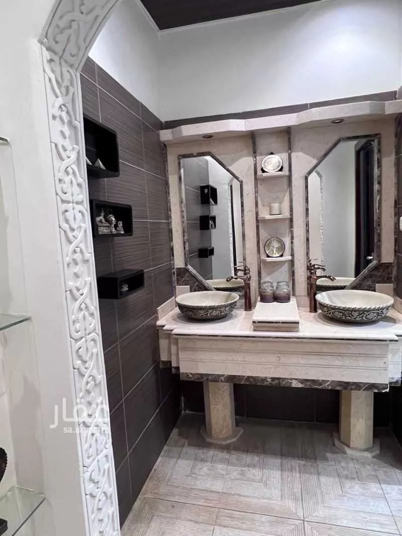 شقة 4 غرف في إشبيلية 5