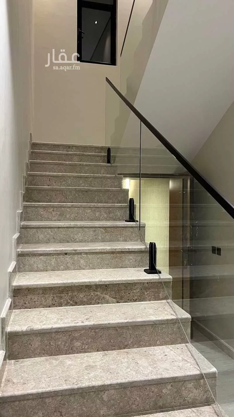 دور 5 غرف في ضاحية الملك فهد 5