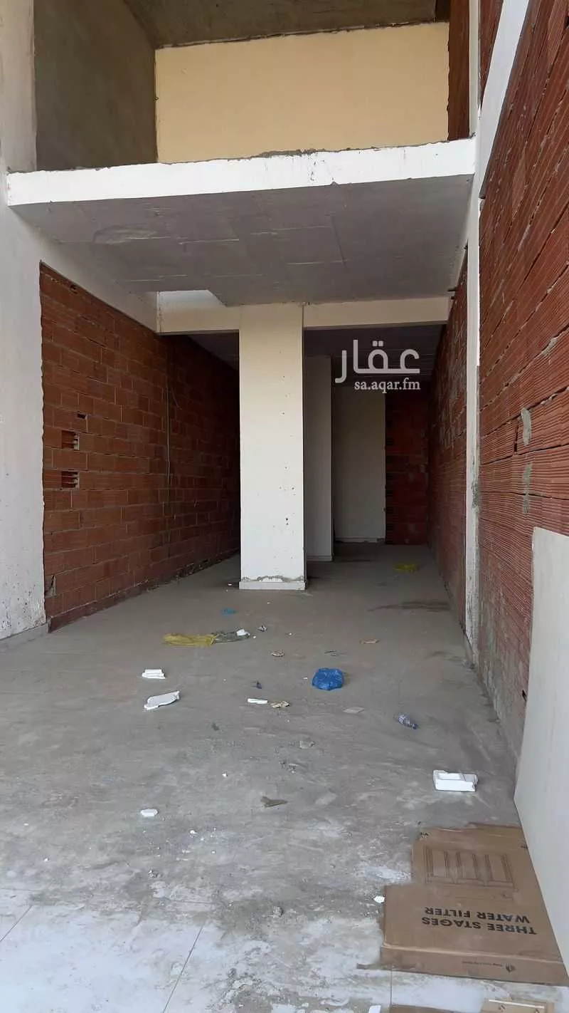 محل 72 م² في الفروسية 4