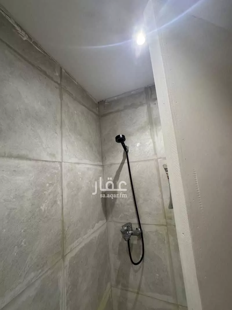 شقة 1 غرف في النرجس 4