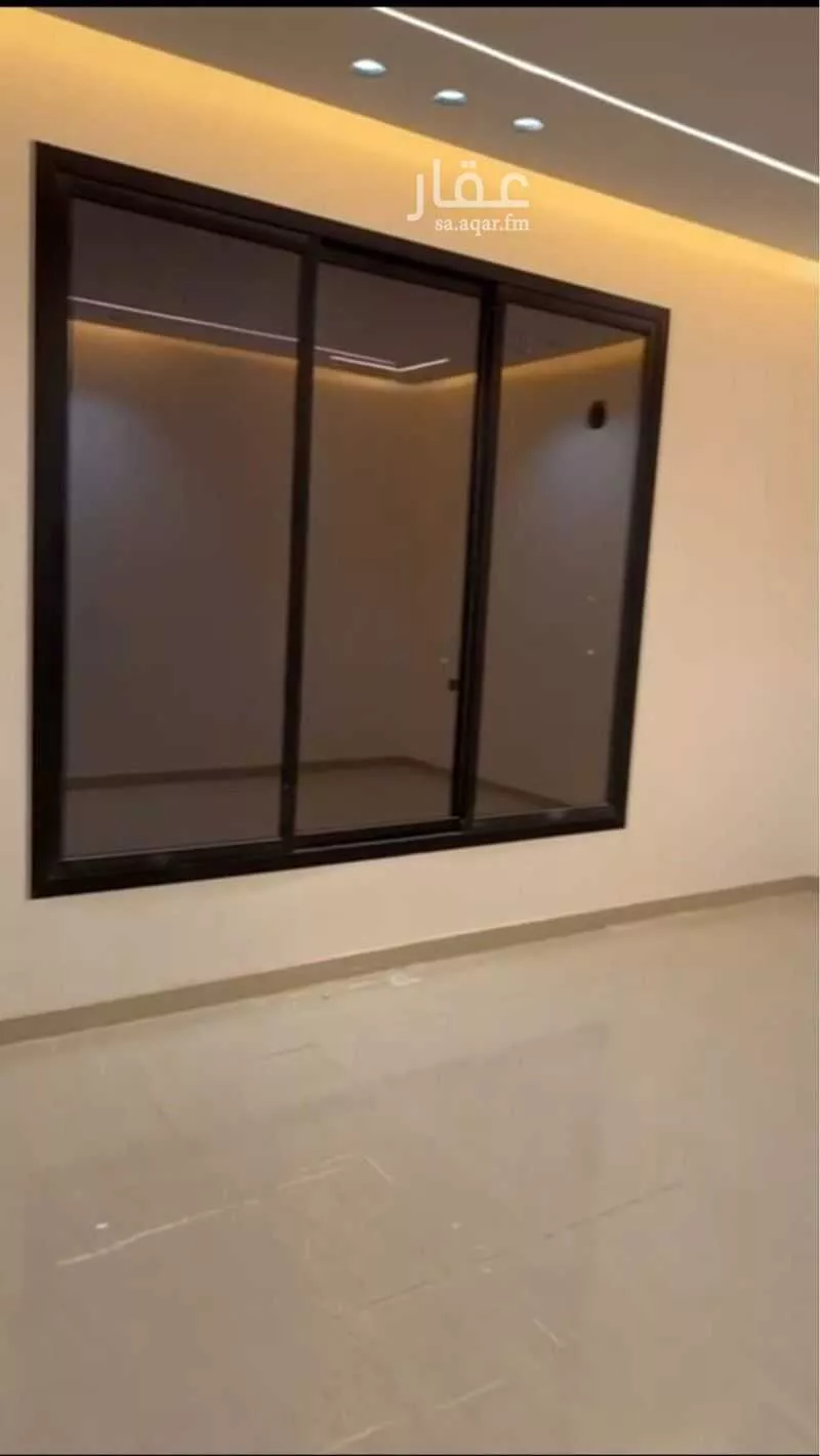 5 bedroom floor in Al Janadriyah 4