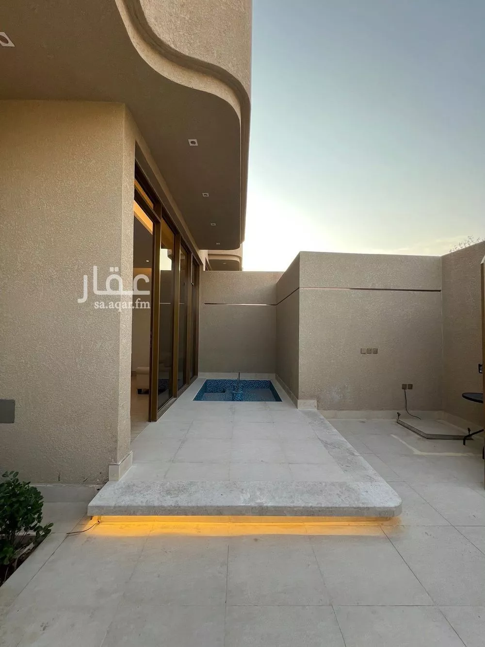 فيلا 6 غرف في النرجس 3