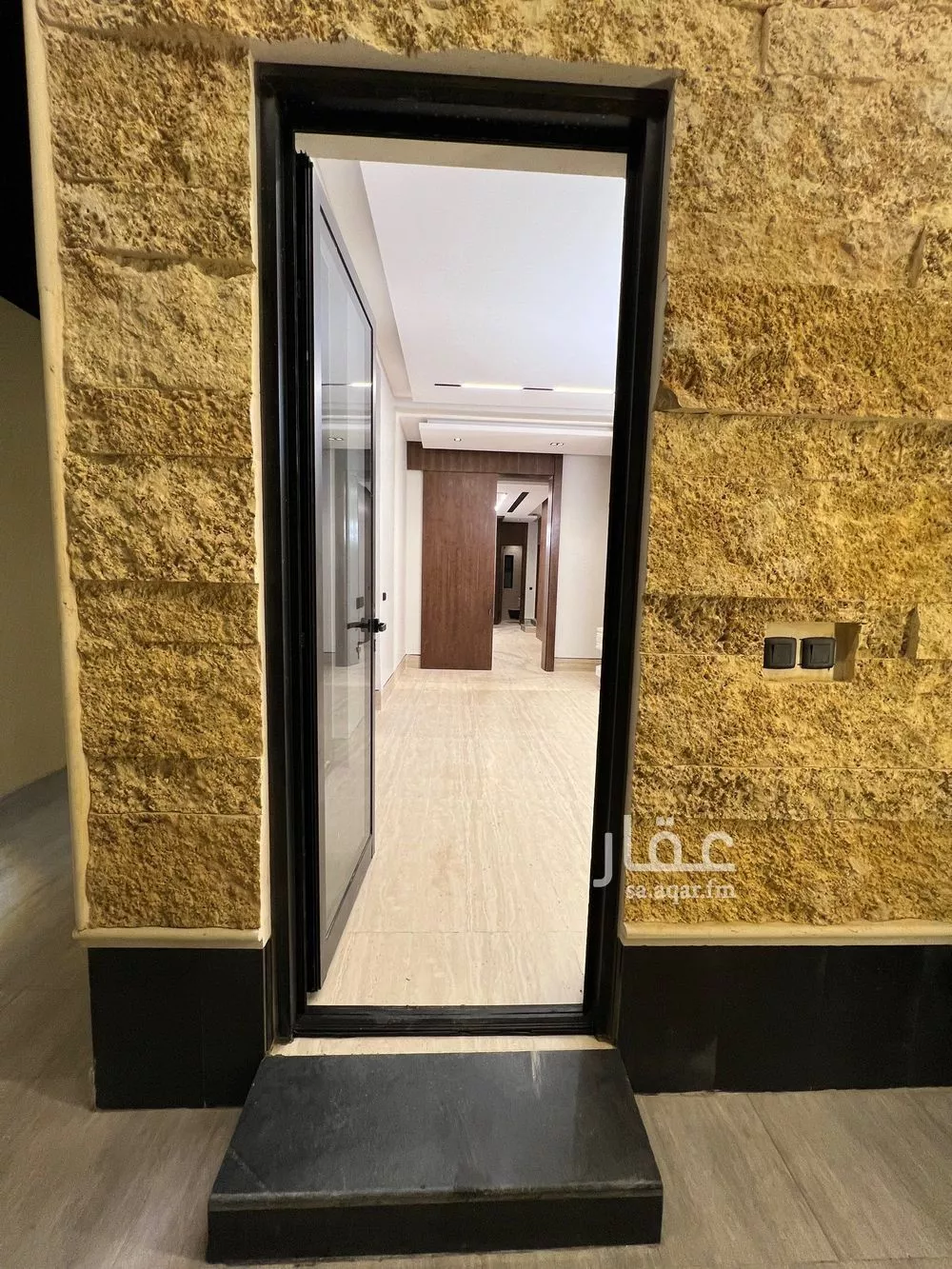 دور 3 غرف في العارض 1