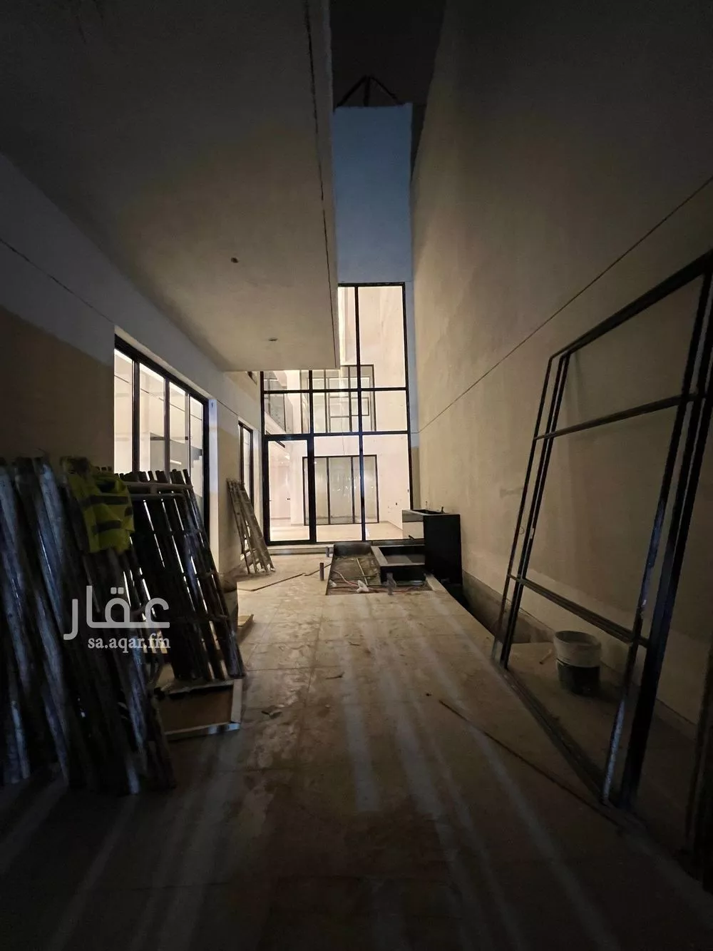 فيلا 5 غرف في العارض 4