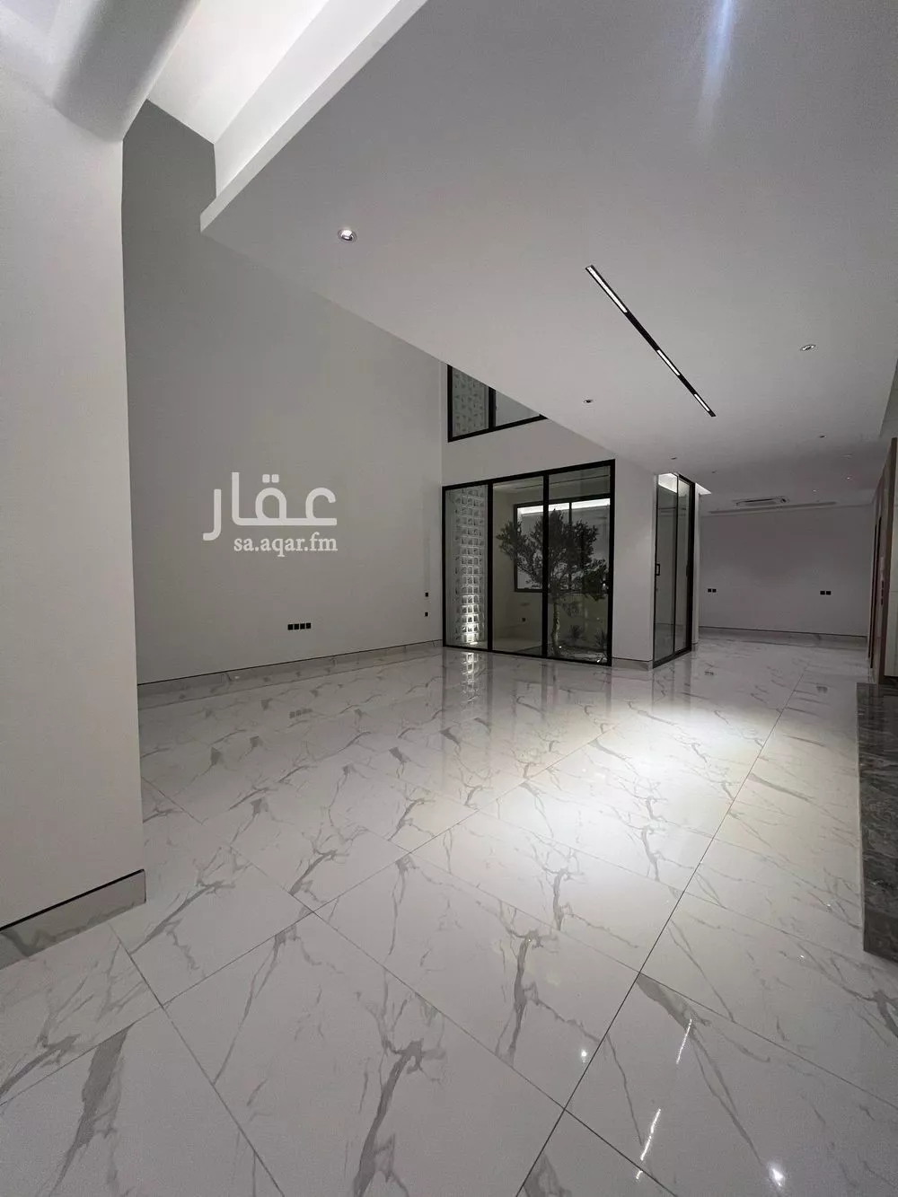 5 bedroom villa in Al Narjis 5