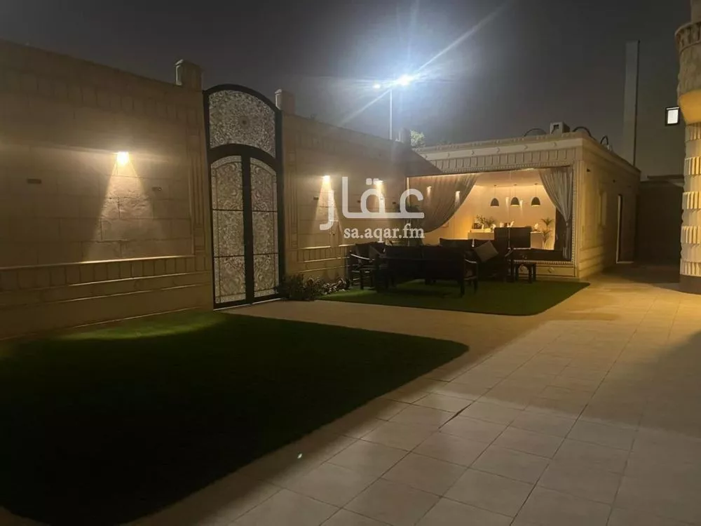 فيلا 10 غرف في الروضة 4