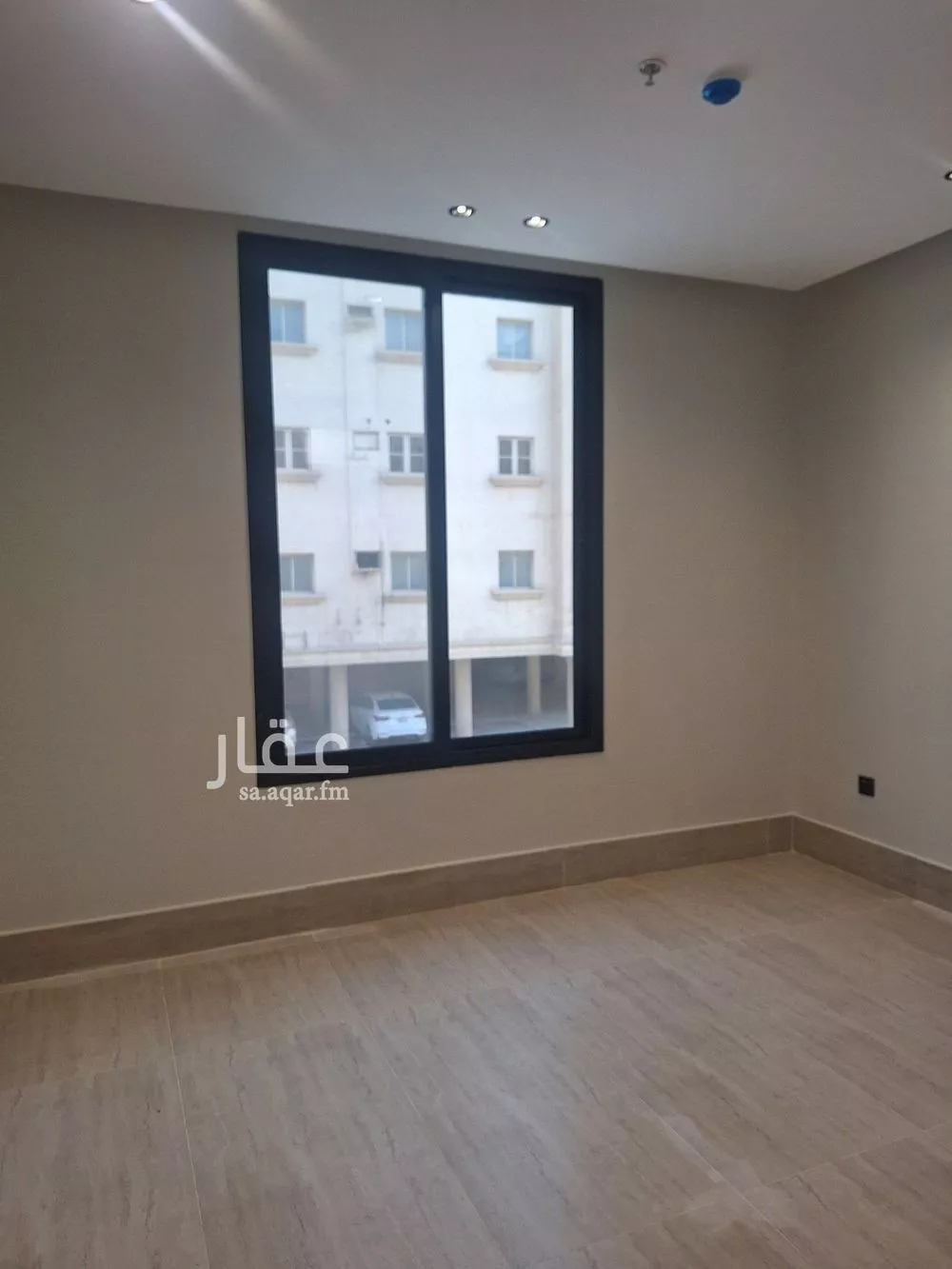 شقة 5 غرف في الحمرا 3